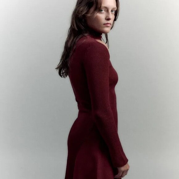 New Zara Women's CUT OUT SHOULDER SKATER DRESS DARK BORDEAUX - Picture 4 of 11